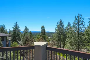 1989 NW Iowa Ave, Bend, OR 97703 - Photo 5