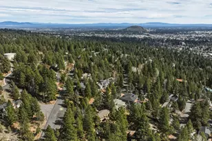 1989 NW Iowa Ave, Bend, OR 97703 - Photo 47