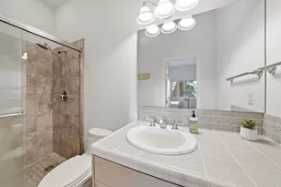 1989 NW Iowa Ave, Bend, OR 97703 - Photo 31