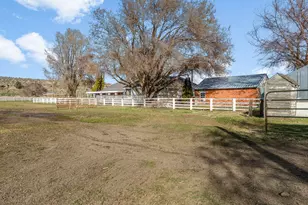 22994 Hwy 50, Merrill, OR 97633 - Photo 13