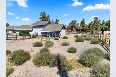 1923 NE Upas Avenue, Redmond, OR 97756 - Photo 25