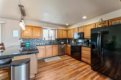 1923 NE Upas Avenue, Redmond, OR 97756 - Photo 11