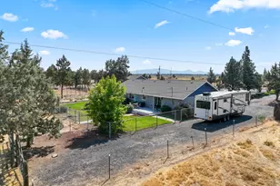 1923 NE Upas Ave, Redmond, OR 97756 - Photo 29
