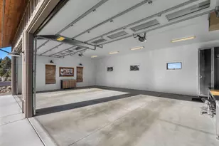 64105 Johnson Rd, Bend, OR 97703 - Photo 47