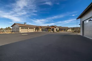 64105 Johnson Rd, Bend, OR 97703 - Photo 5