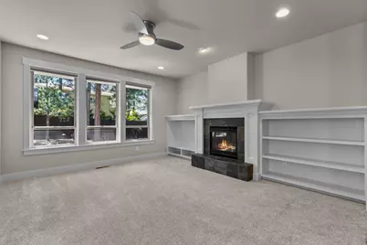 19147 Park Commons Drive, Bend, OR 97703 - Photo 19