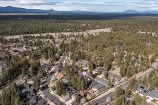 19147 Park Commons Dr, Bend, OR 97703 - Photo 53
