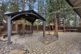 19147 Park Commons Dr, Bend, OR 97703 - Photo 33