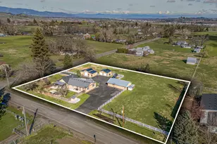 3985 Calhoun Rd, Medford, OR 97501 - Photo 1