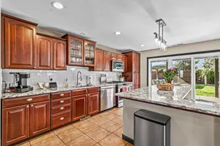 3985 Calhoun Rd, Medford, OR 97501 - Photo 7