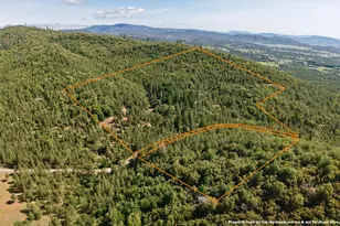 13007 Perry Rd, Central Point, OR 97502 - Photo 1