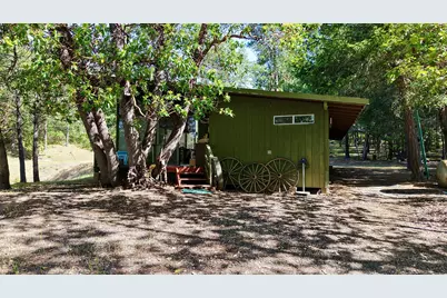 13007 Perry Road, Central Point, OR 97502 - Photo 1