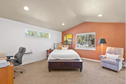 20657 SE Meadowsweet Drive, Bend, OR 97702 - Photo 15