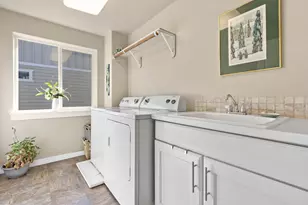 20657 SE Meadowsweet Dr, Bend, OR 97702 - Photo 31