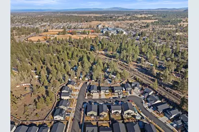 20657 SE Meadowsweet Drive, Bend, OR 97702 - Photo 43