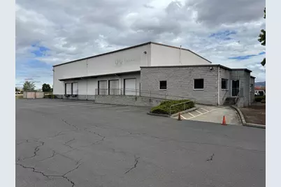 1165 Fisher Avenue, Medford, OR 97504 - Photo 1