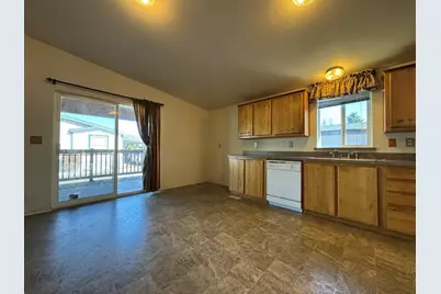 4200 Summers Lane #UNIT 73, Klamath Falls, OR 97603 - Photo 5