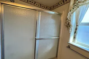 4200 Summers Ln, Klamath Falls, OR 97603 - Photo 21