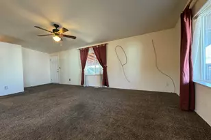 4200 Summers Ln, Klamath Falls, OR 97603 - Photo 11