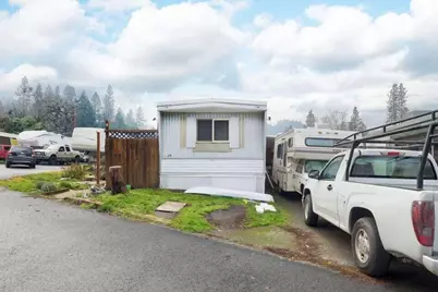 7001 Rogue River Highway #SPC 29, Grants Pass, OR 97527 - Photo 1