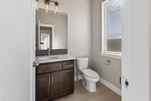 4076 SW 39th St, Redmond, OR 97756 - Photo 15