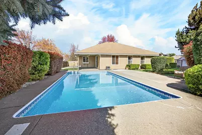 489 Vincent Avenue, Central Point, OR 97502 - Photo 3