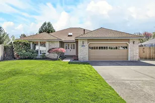 489 Vincent Ave, Central Point, OR 97502 - Photo 1