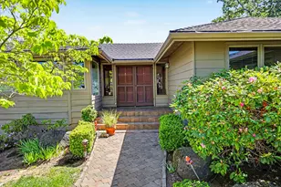 290 Skycrest Dr, Ashland, OR 97520 - Photo 3