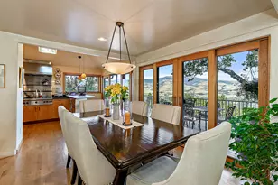 290 Skycrest Dr, Ashland, OR 97520 - Photo 11