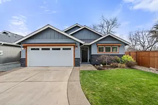 2035 SW Truman Wy, Grants Pass, OR 97526 - Photo 1