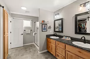 2035 SW Truman Wy, Grants Pass, OR 97526 - Photo 23