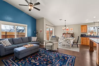 2035 SW Truman Way, Grants Pass, OR 97526 - Photo 5