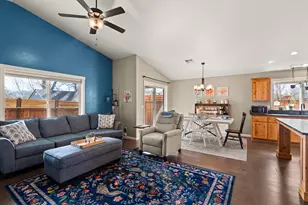 2035 SW Truman Wy, Grants Pass, OR 97526 - Photo 5