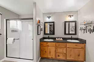 2035 SW Truman Wy, Grants Pass, OR 97526 - Photo 25