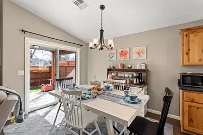 2035 SW Truman Way, Grants Pass, OR 97526 - Photo 7