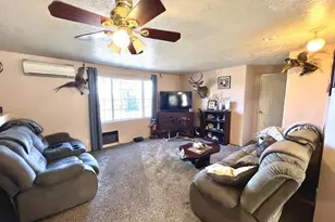 6408 SE Scenic Dr, Prineville, OR 97754 - Photo 5