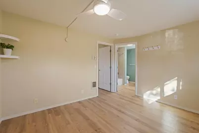 1439 NW Juniper Street #6, Bend, OR 97703 - Photo 17