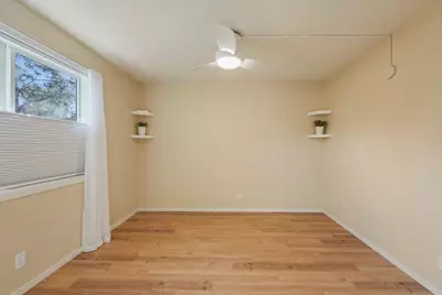 1439 NW Juniper Street #6, Bend, OR 97703 - Photo 17