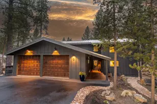 17579 Pathfinder Ln, Sunriver, OR 97707 - Photo 1