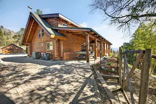 4466 W Griffin Creek Rd, Medford, OR 97501 - Photo 39