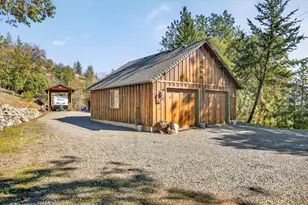 4466 W Griffin Creek Rd, Medford, OR 97501 - Photo 47