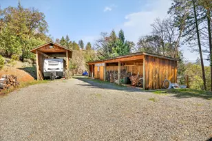 4466 W Griffin Creek Rd, Medford, OR 97501 - Photo 51