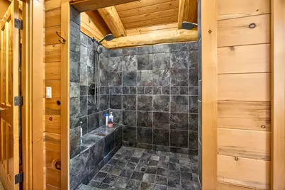 4466 W Griffin Creek Road, Medford, OR 97501 - Photo 37