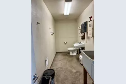 1225 Adams Street, Klamath Falls, OR 97601 - Photo 17