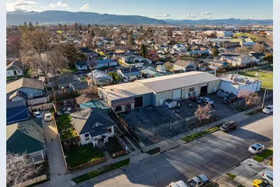 727 Welch Street, Medford, OR 97501 - Photo 7