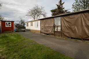 2533 Terrmont St, White City, OR 97503 - Photo 3