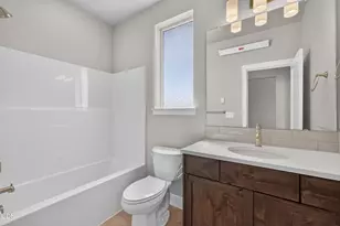 3976 SW 39th St, Redmond, OR 97756 - Photo 13