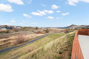 887 NE Hudspeth Cir, Prineville, OR 97754 - Photo 25