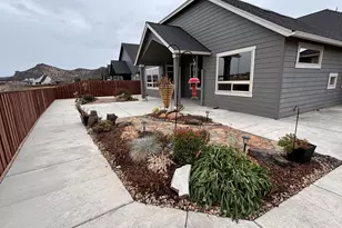 887 NE Hudspeth Cir, Prineville, OR 97754 - Photo 23