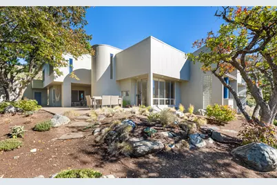 1225 Gardner Way, Medford, OR 97504 - Photo 1